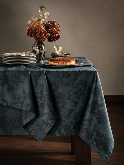 Toalha de mesa, Ducasse
