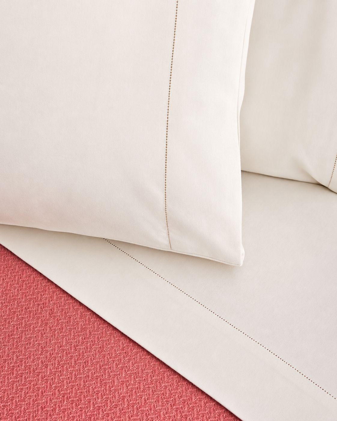Bedspread, Clove Coral