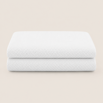 Colcha, Clove White